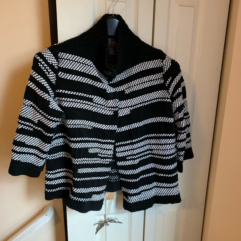 Chico’s Sz 0 black white abstract stripe cardigan